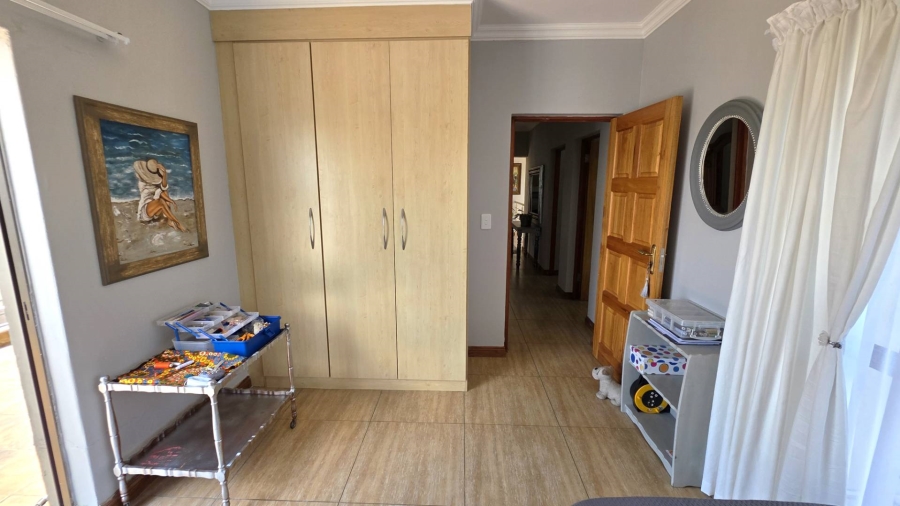 4 Bedroom Property for Sale in Leloko North West